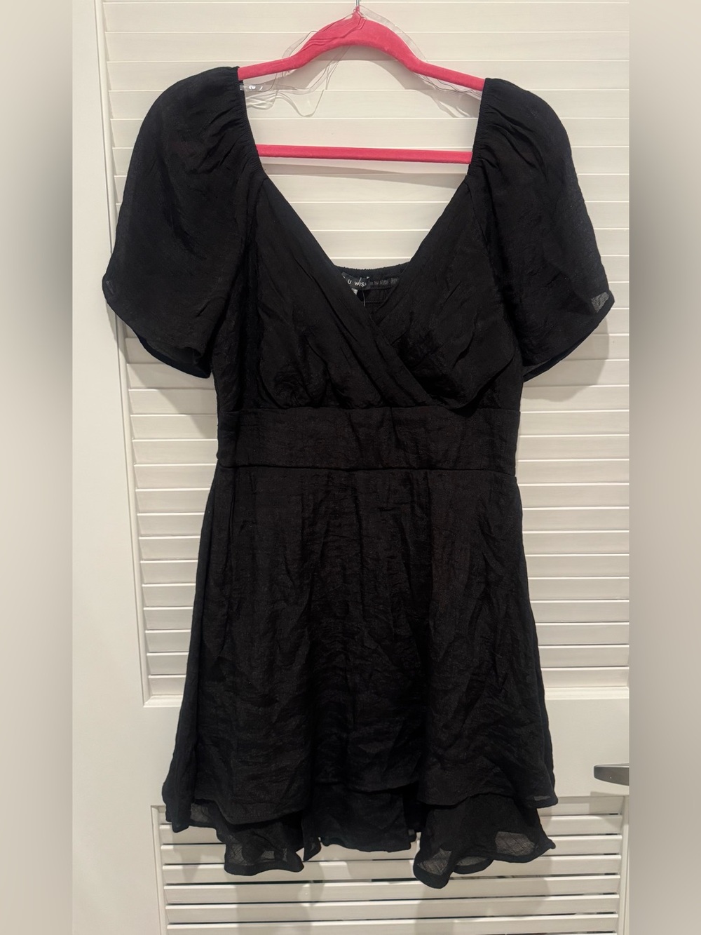 As U Wish Black V-Neck Short Sleeve Dress